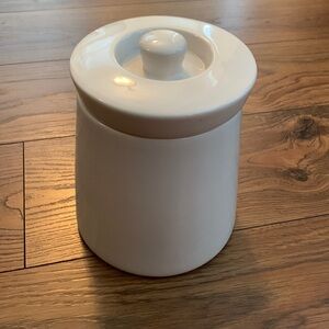 Pottery Barn Pantry Crock